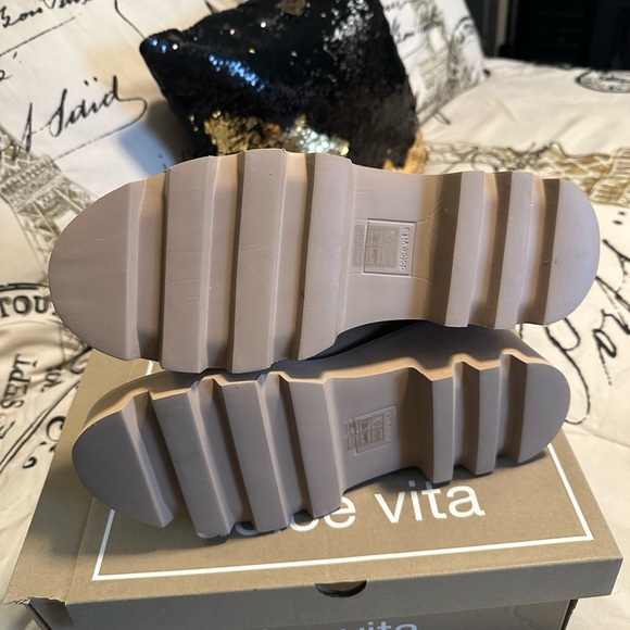 Dolce Vita boots - Picture 6 of 6
